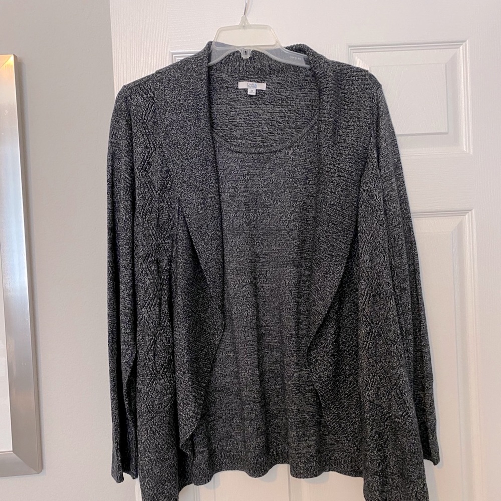 Lovely sweater set in marled gray size 2X